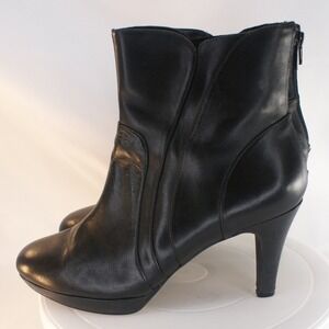 Clarks Indigo Womens Black Leather Rear Zip Ankle Boots 63116 Size 8M
